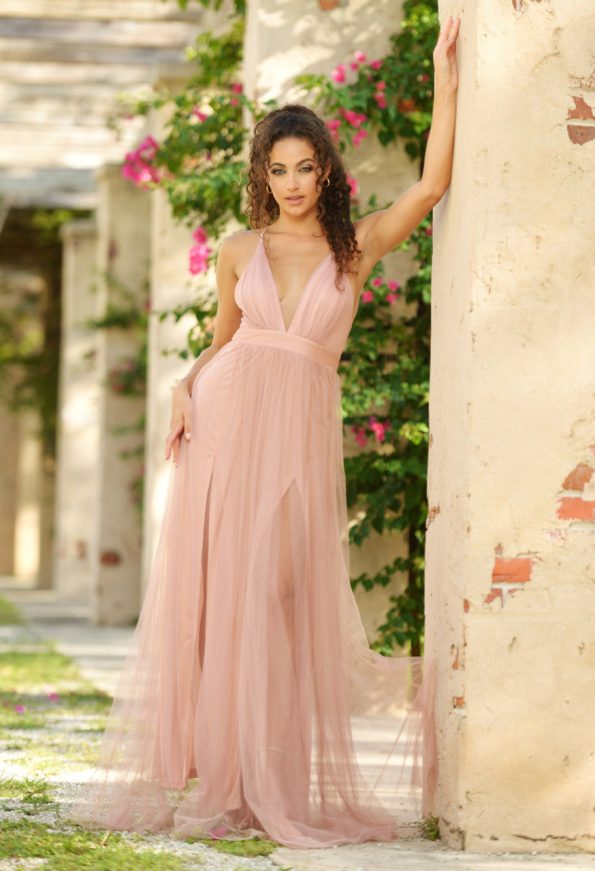 sydney-blush-1__13749.1651090185.1280.1280